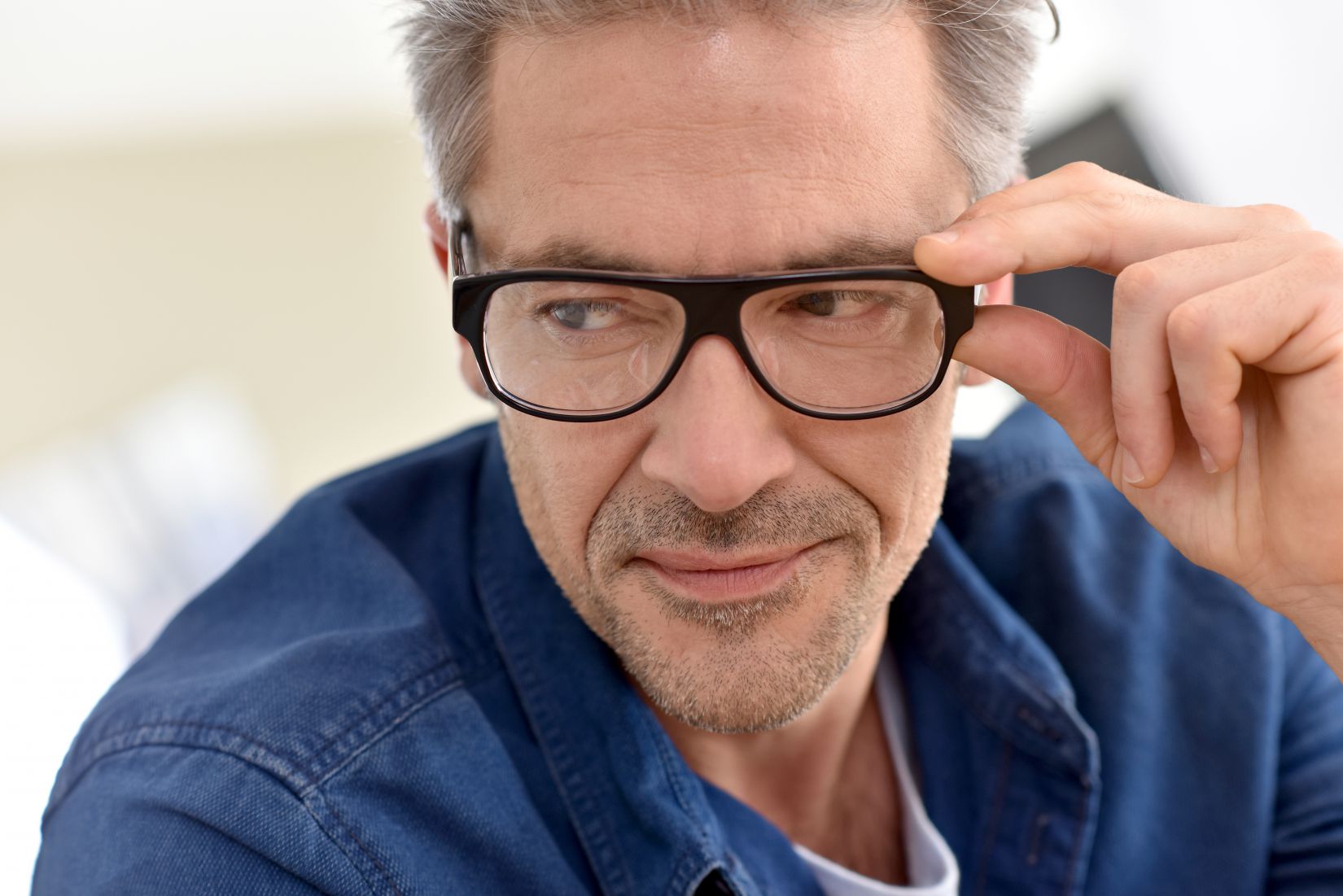 Cómo funcionan las gafas progresivas? | gafas.es